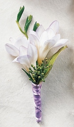 Free Spirit Boutonniere from Lloyd's Florist, local florist in Louisville,KY