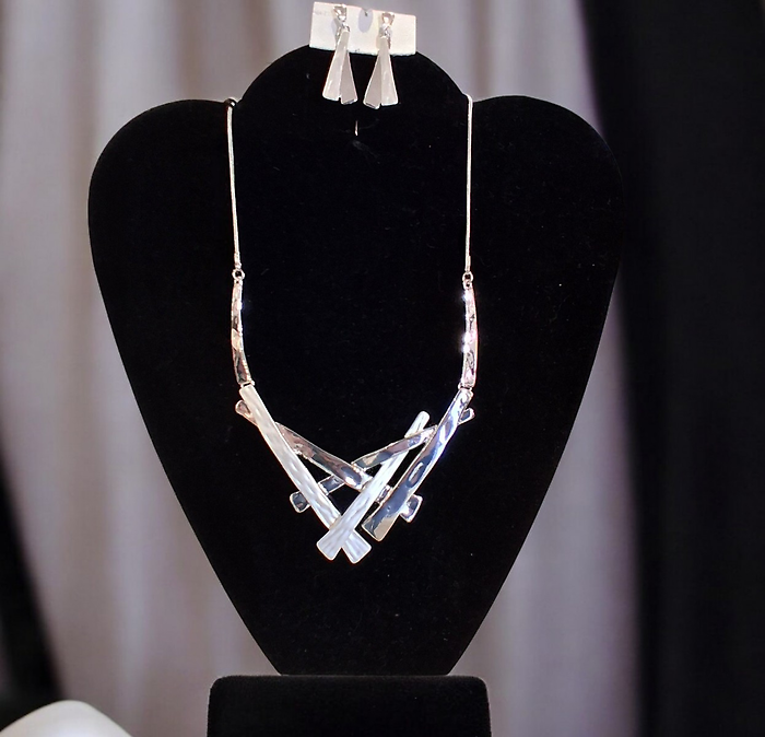 Statement Necklace in Silver