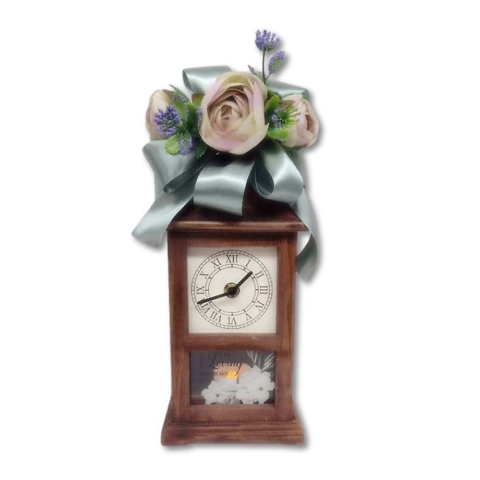 CLOCK WITH CANDLE